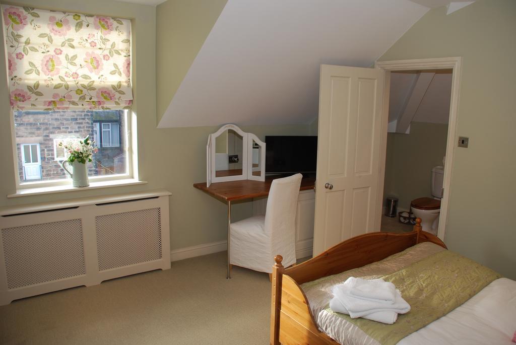 Springdale Guest House Harrogate Room photo